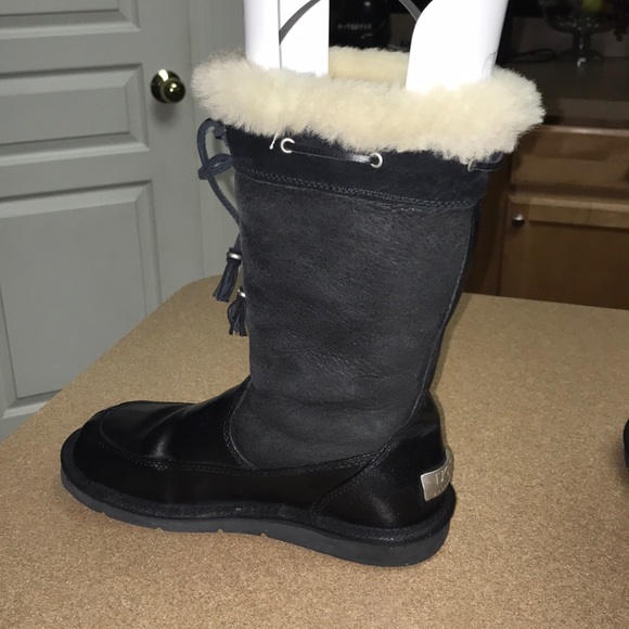 Ugg Boots - Picture 2 of 8